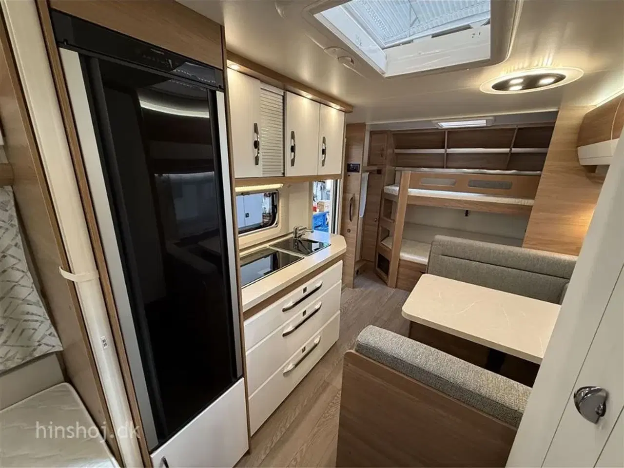 Billede 5 - 2023 - Hobby De Luxe 540 KMFe   Dejlig køjevogn med 2 køjer og dobbeltseng fra Hinshøj Caravan A/S