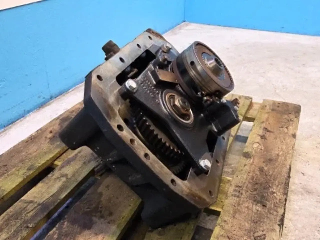 Billede 14 - Case 185  PTO Transmission  47130743