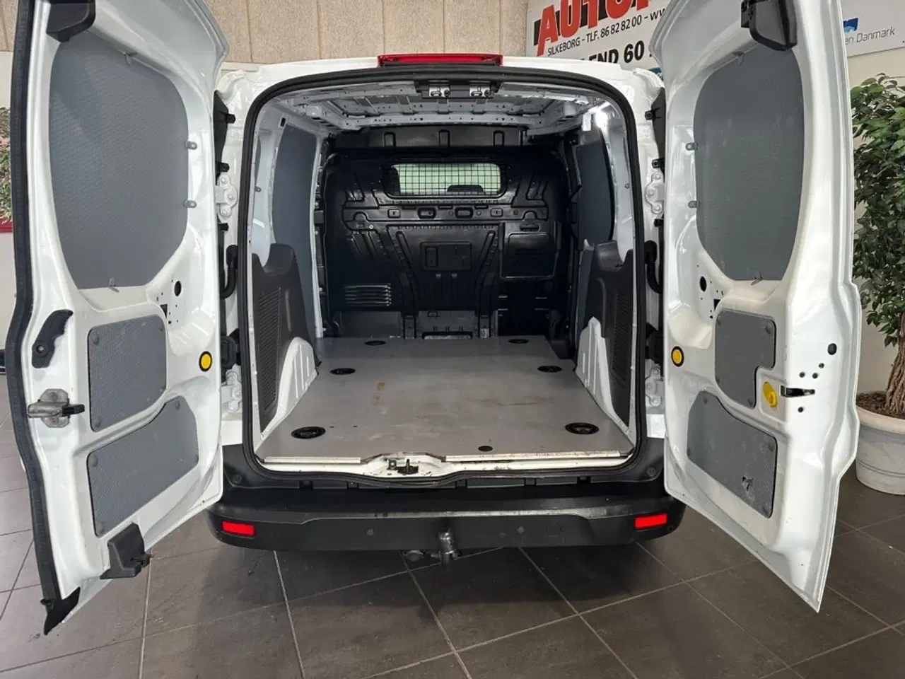 Billede 13 - Ford Transit Connect 1,0 SCTi 100 Trend kort