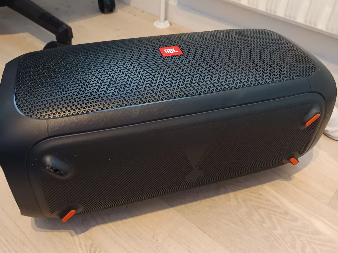 Billede 3 - Jbl on the go sælges