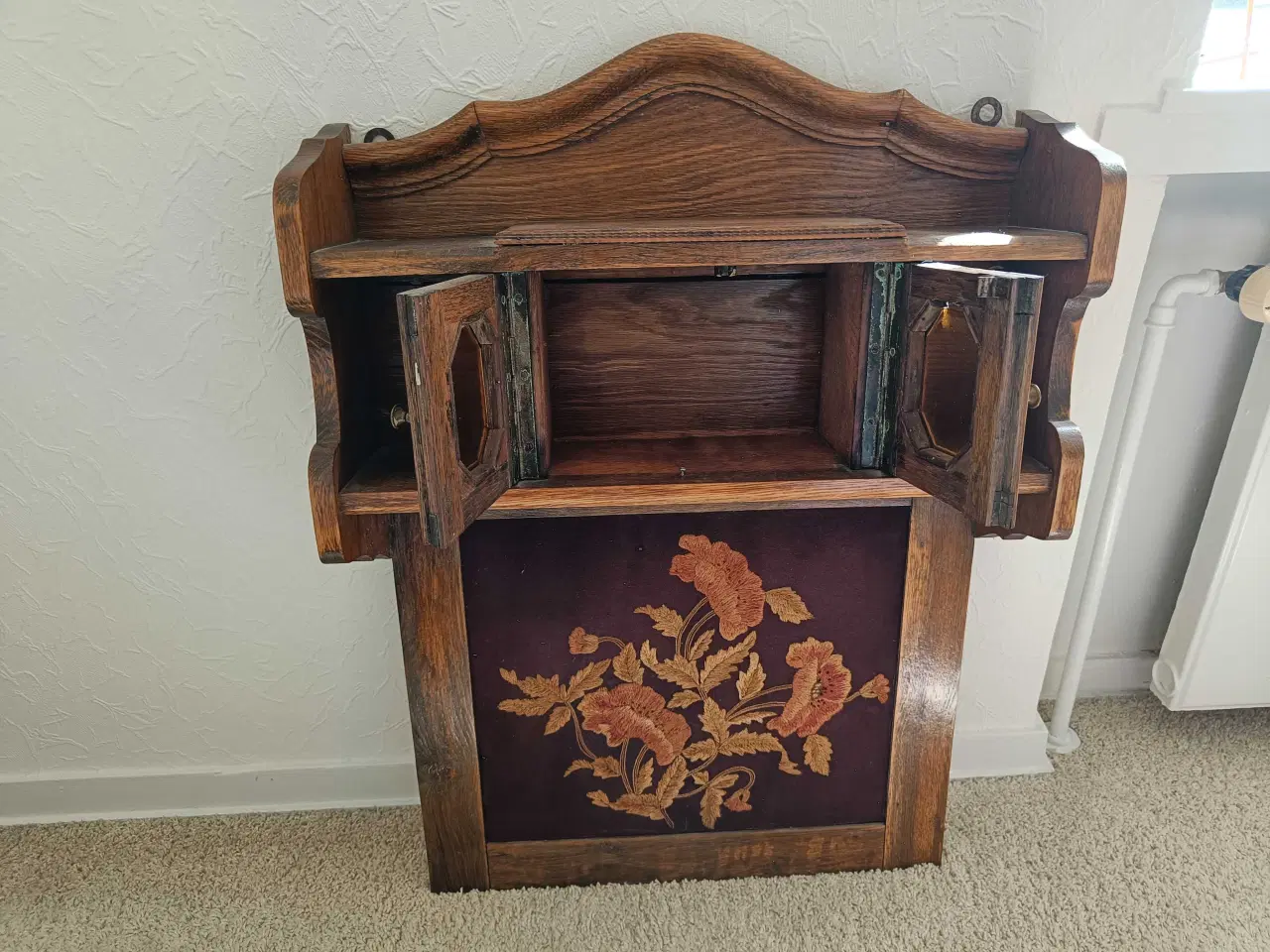 Billede 2 - Pibe/tobaks skab 