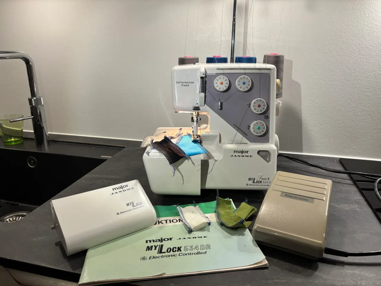 Billede 1 -  Major janome   534. D overlocker 