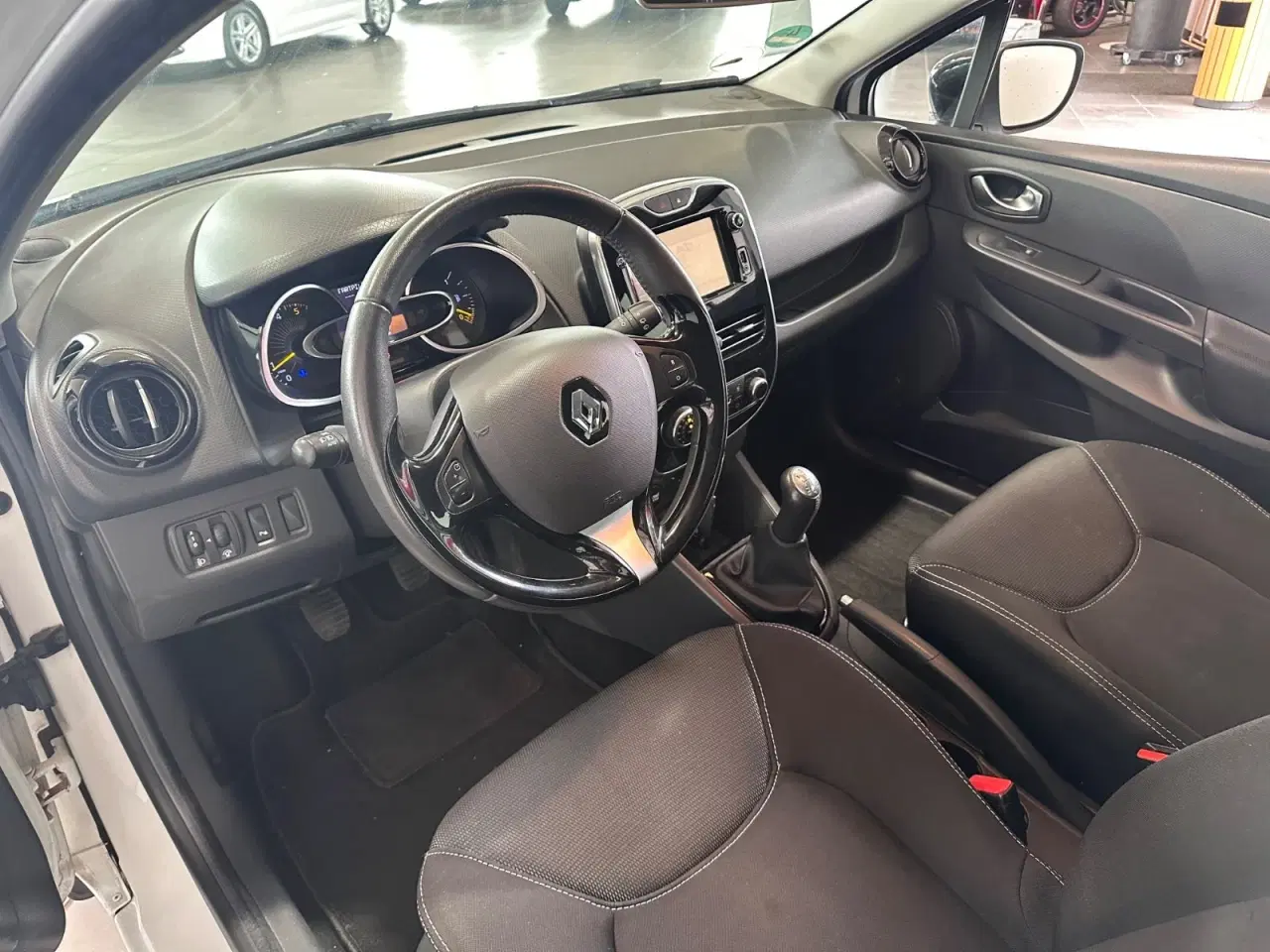 Billede 12 - Renault Clio IV 1,5 dCi 75 Expression Navi Style Sport Tourer
