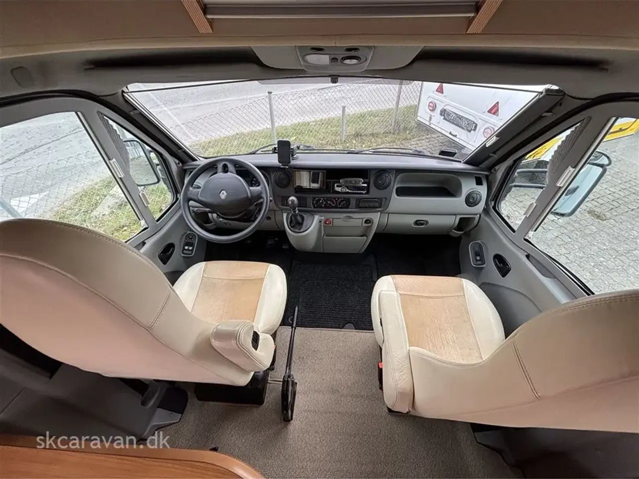 Billede 3 - 2005 - Bürstner Delfin Performance 625   MEGET Pæn og velholdt campingvogn