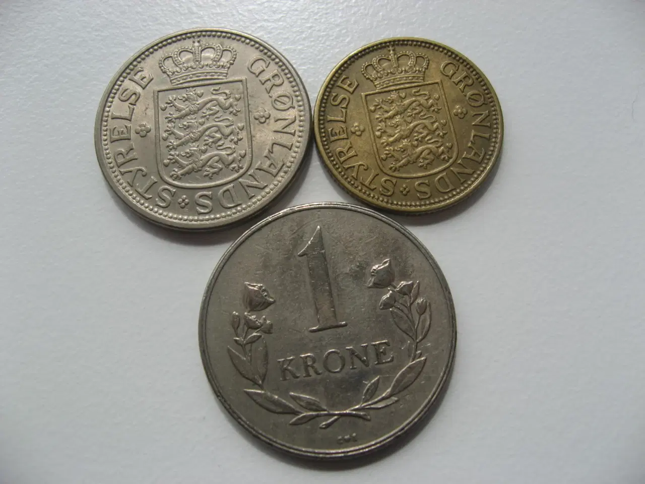 Billede 2 -  Særdeles Flotte Grønland  25+50ø 1926, 1kr 1960