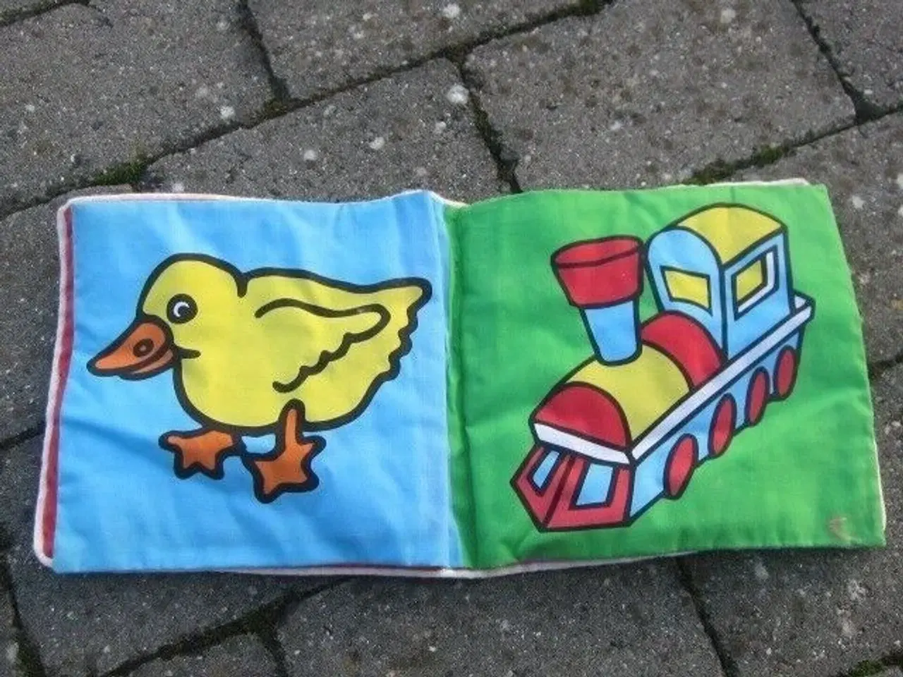 Billede 4 - Stofbog, Baby Buddy, bøger