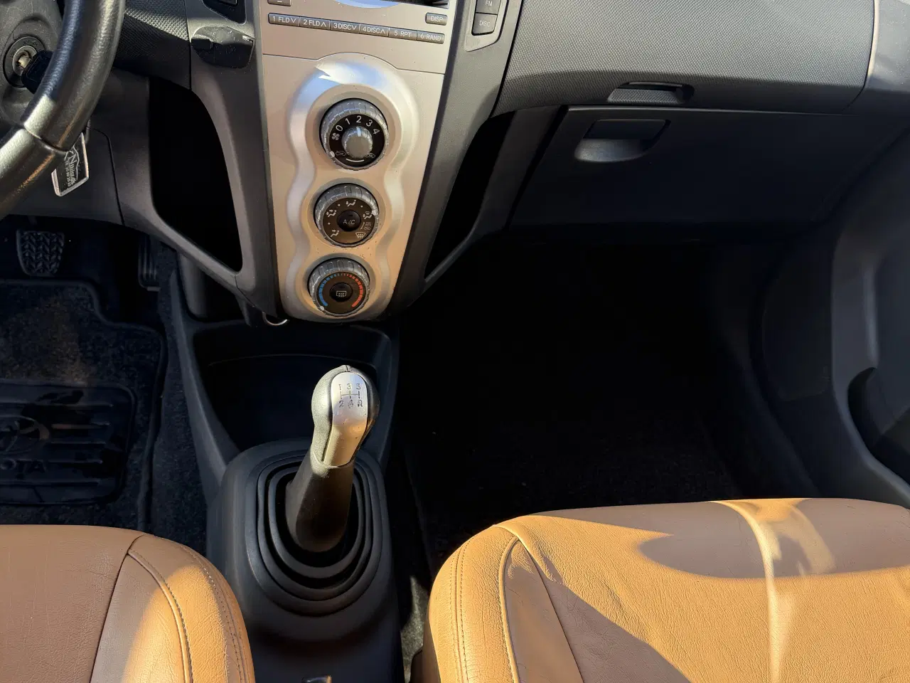 Billede 9 - Toyota Yaris nysynet og serviceret