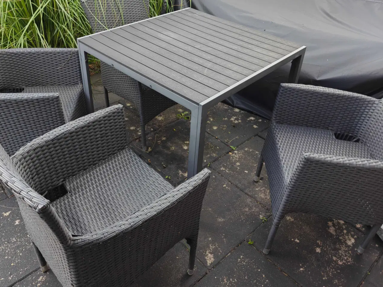 Billede 1 - Havebord og 4 stole 