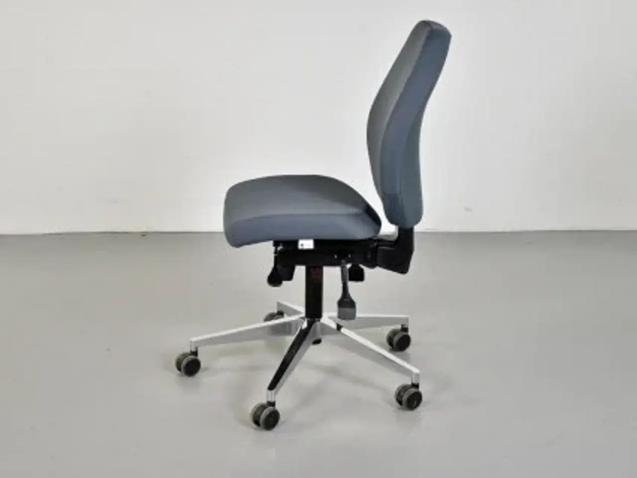 Billede 2 - Scan office kontorstol med blå/grå polster og krom stel