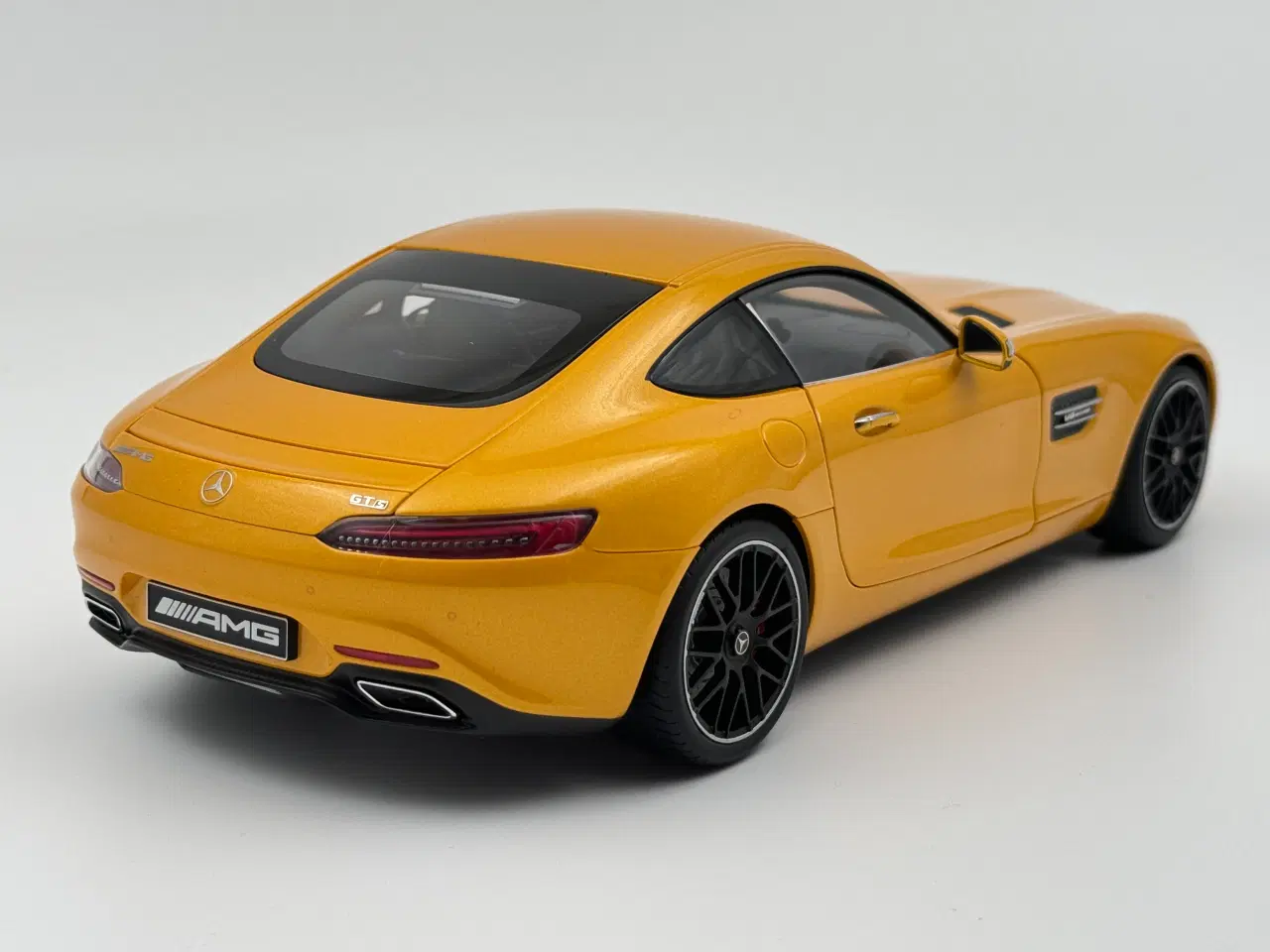 Billede 4 - 2015 Mercedes-AMG GT S - AUTOart - 1:18