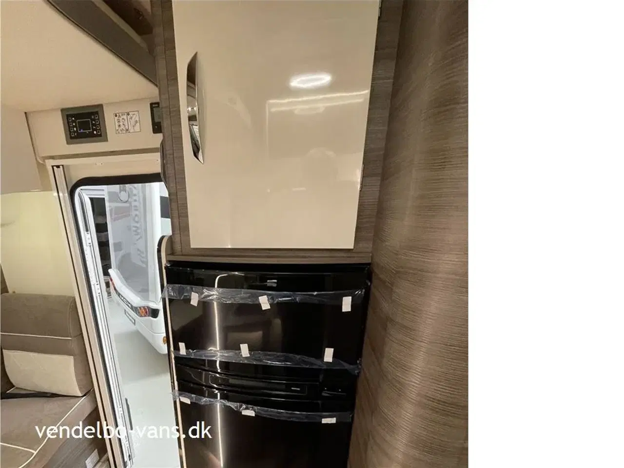 Billede 12 - 2025 - McLouis Mc4 873 G Enkeltseng og stor garage under - hæve/sænkeseng - Automatgear