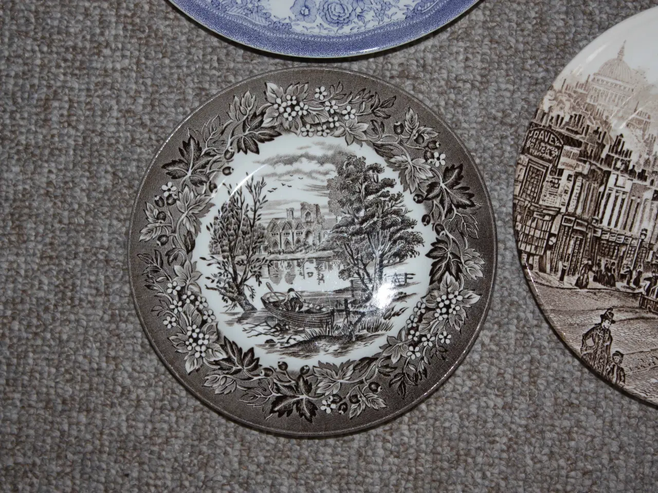 Billede 4 - Tallerken 17,5 cm Medmenham Abbey