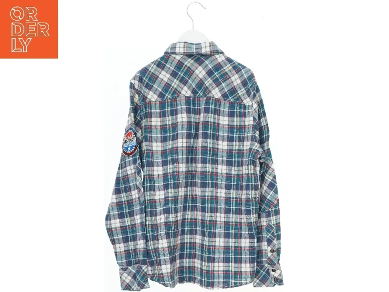 Billede 2 - Skjorte i ternet mønster fra Outfitters Nation (str. 152)