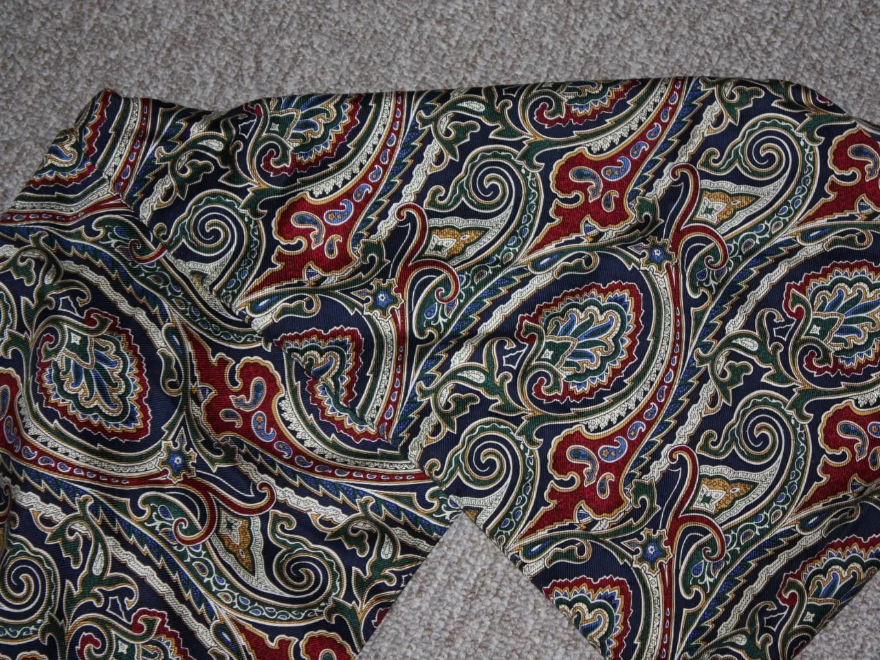 Billede 2 - Halstørklæde 147 cm x 29,5 cm