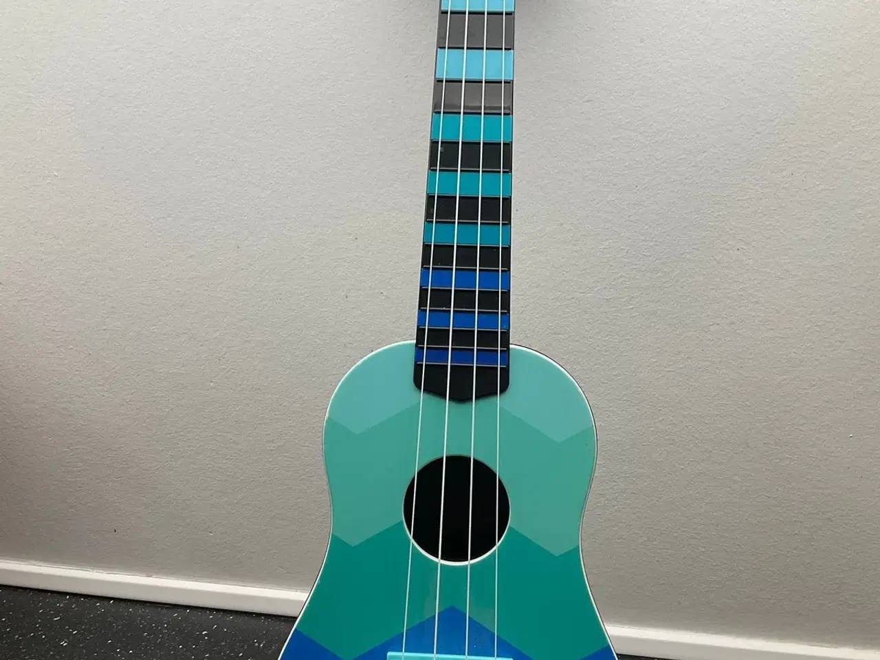 Billede 1 - ukulele 