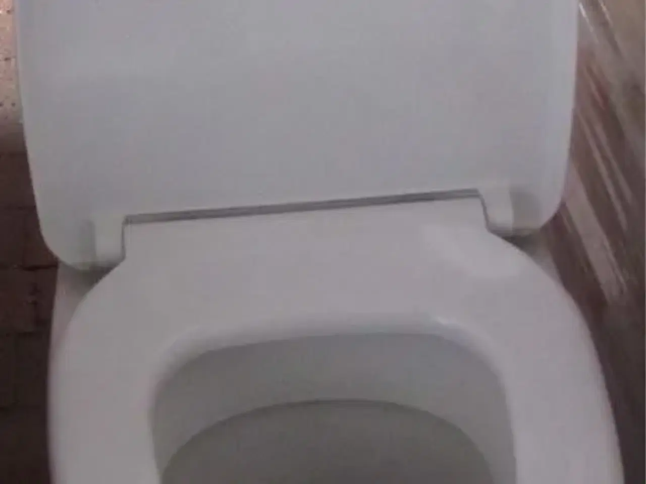 Billede 1 - Ifø Sign toilet med CERA sæde