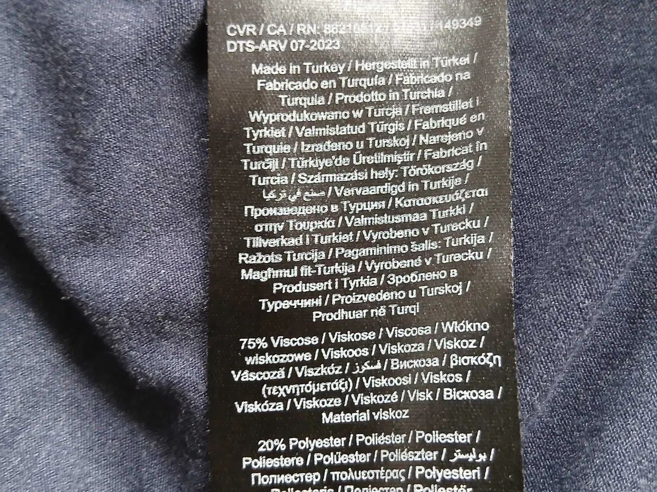 Billede 8 - T-shirt. Only. Small/36