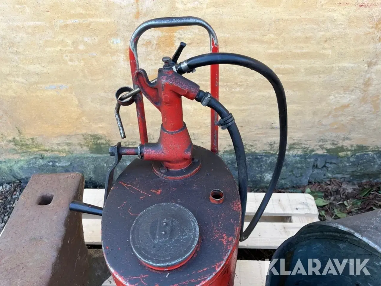 Billede 6 - Oliekande oliepumpe håndpumper og Ambus samlet lot