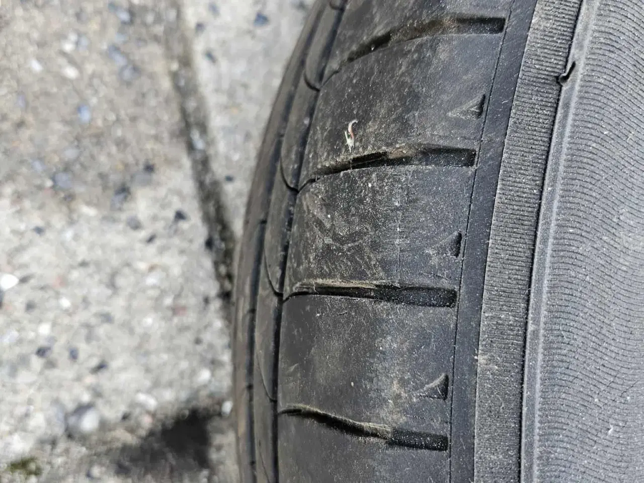 Billede 5 - Michelin sommerdæk 185/65/15