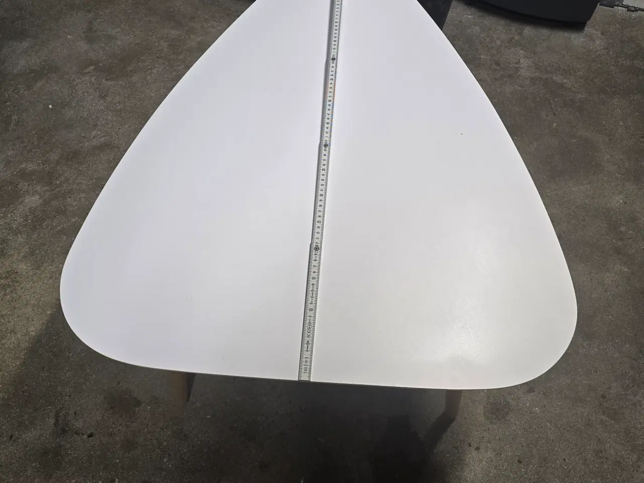 Billede 2 - hvid melamin sofabord