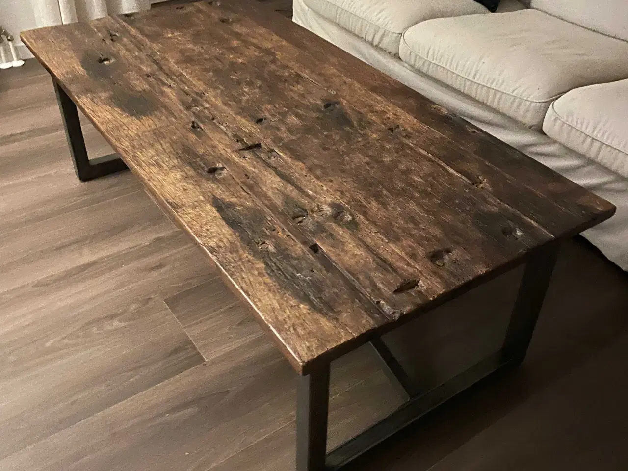 Billede 1 - ILVA sofabord i genbrugstræ.