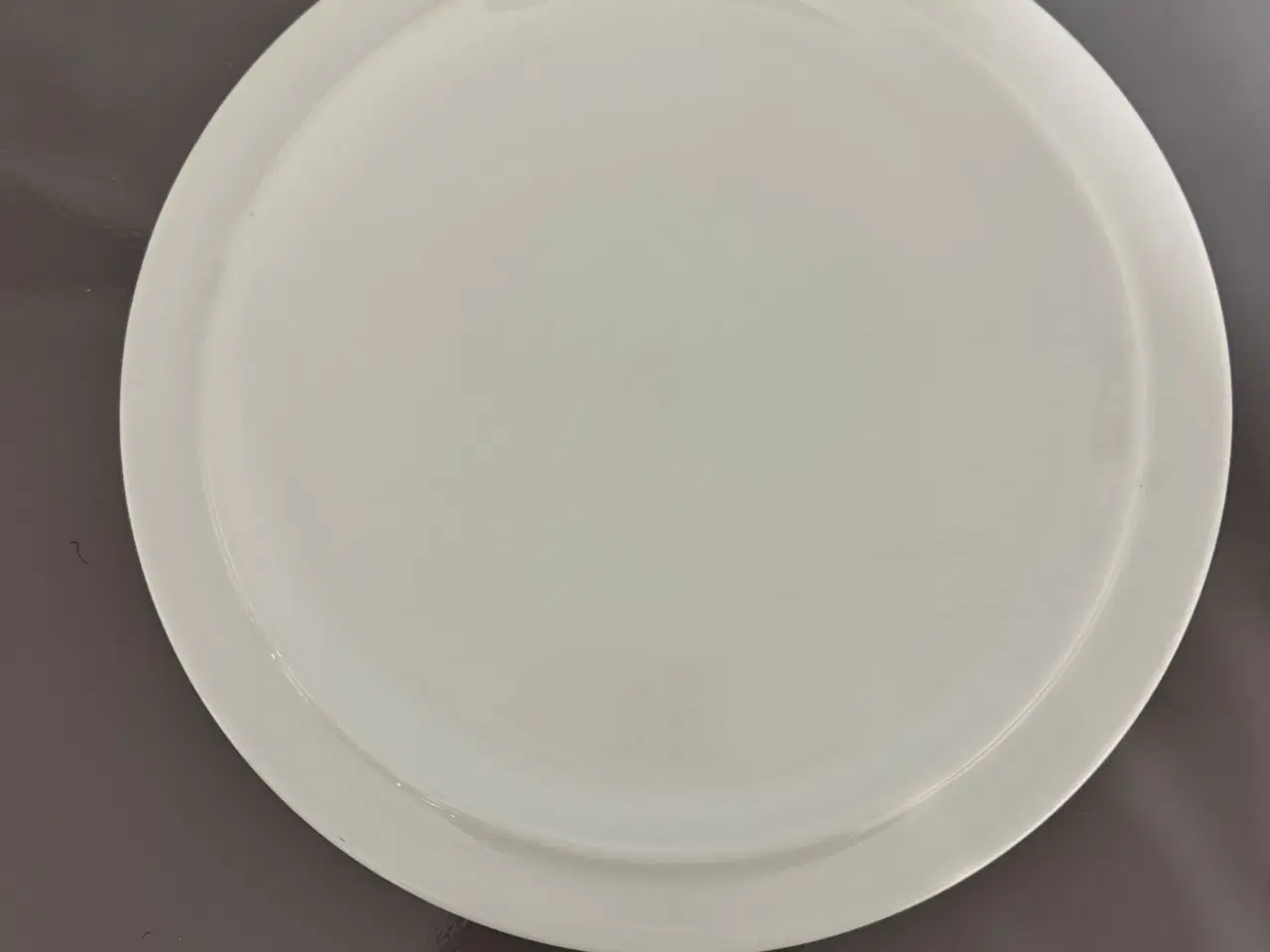 Billede 1 - Bing & Grøndahl tallerken hvid porcelæn