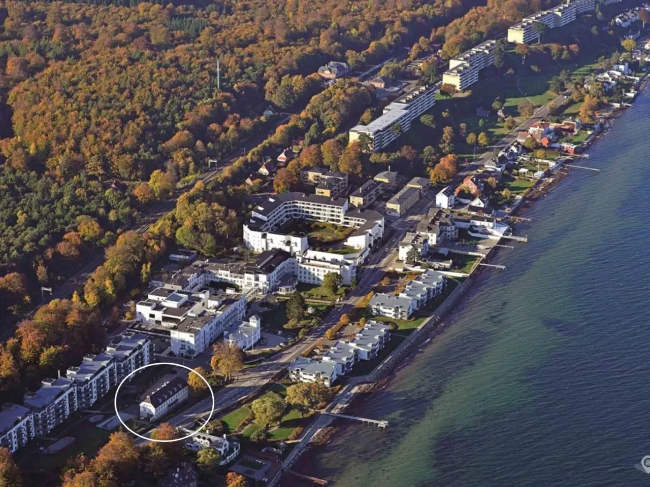 Billede 27 - Kontorejendom i historiske omgivelser på Strandvejen