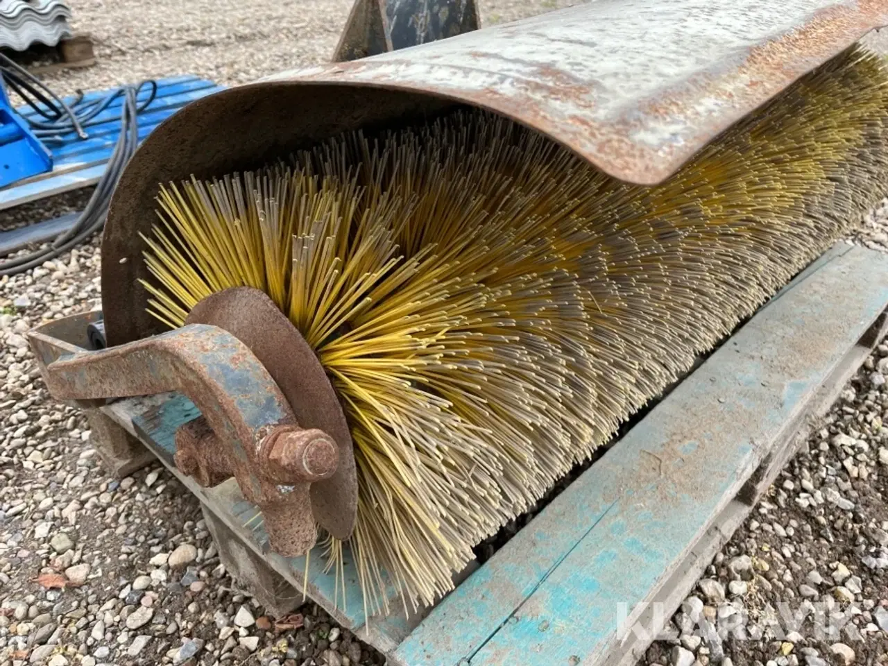 Billede 3 - Fejekost med frontlift til MT serie