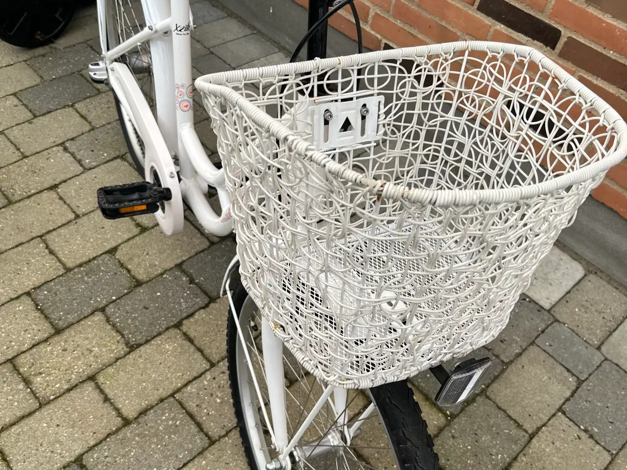 Billede 2 - Fin og velholdt x-zite pigecykel