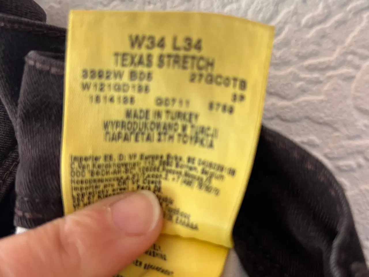 Billede 10 - Brune Wrangler Jeans. Model Texas. (W34/L34)
