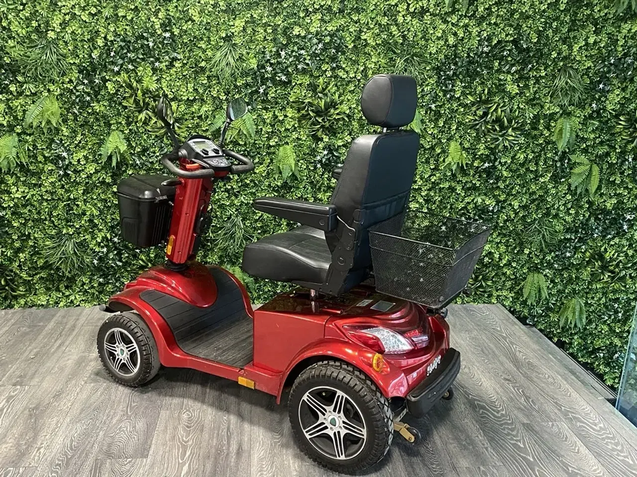 Billede 2 - LM-700 rød