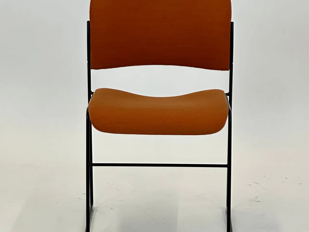 Billede 3 - 40/4 Konferencestol - Howe (Orange u. armlæn)