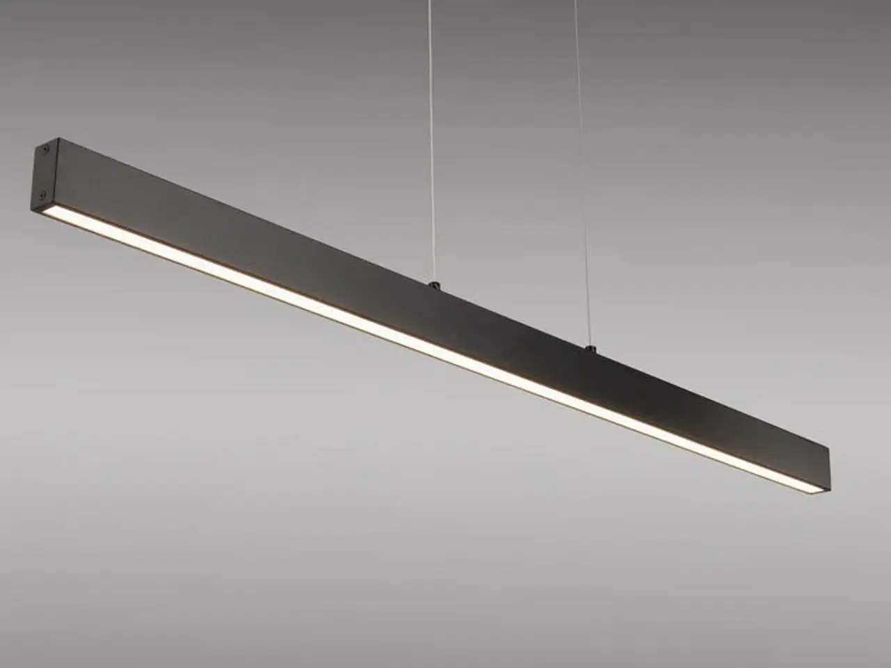 Billede 2 - Paul neuhaus langbords pendel sort 118 cm 3000k(ubrugt)