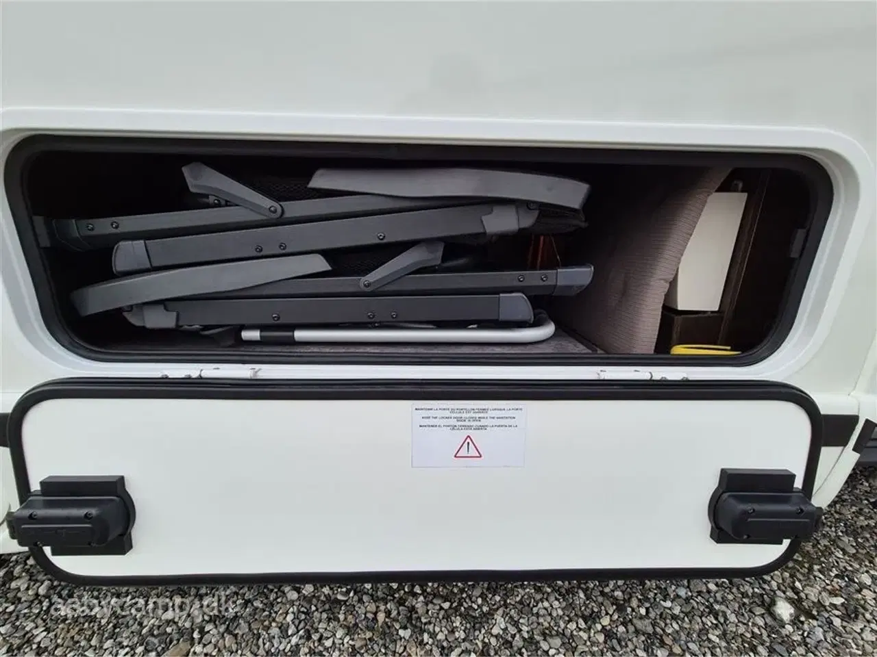 Billede 23 - 2020 - Benimar Tessoro T481   NK Pakke. Automatgear. solceller. markise. Lithium Batteri. Thetford ovn. hæve/sænke cykelstativ. 32 tommer FMT TV.  Fuld service.