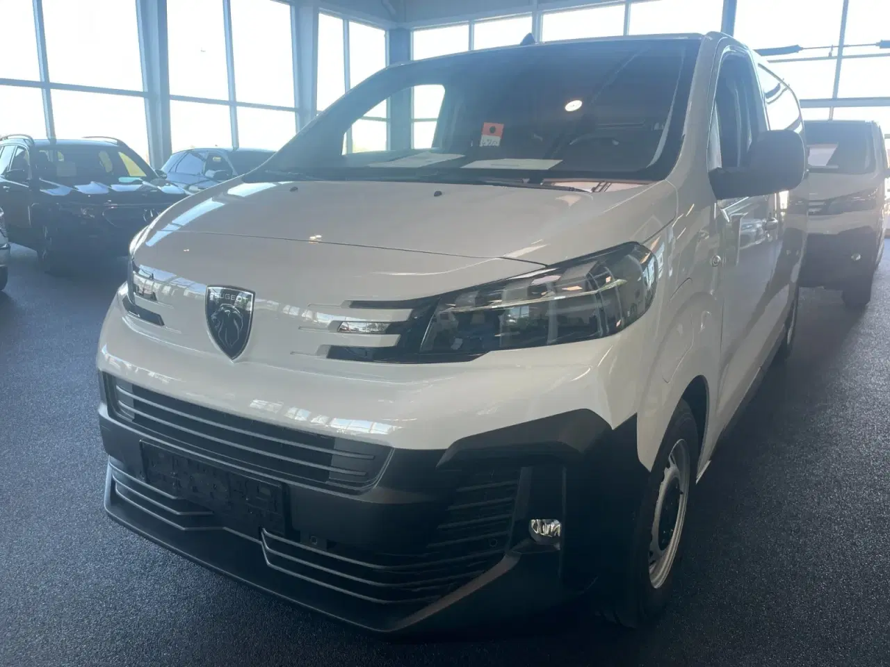 Billede 1 - Peugeot e-Expert 75 L2 Premium Van
