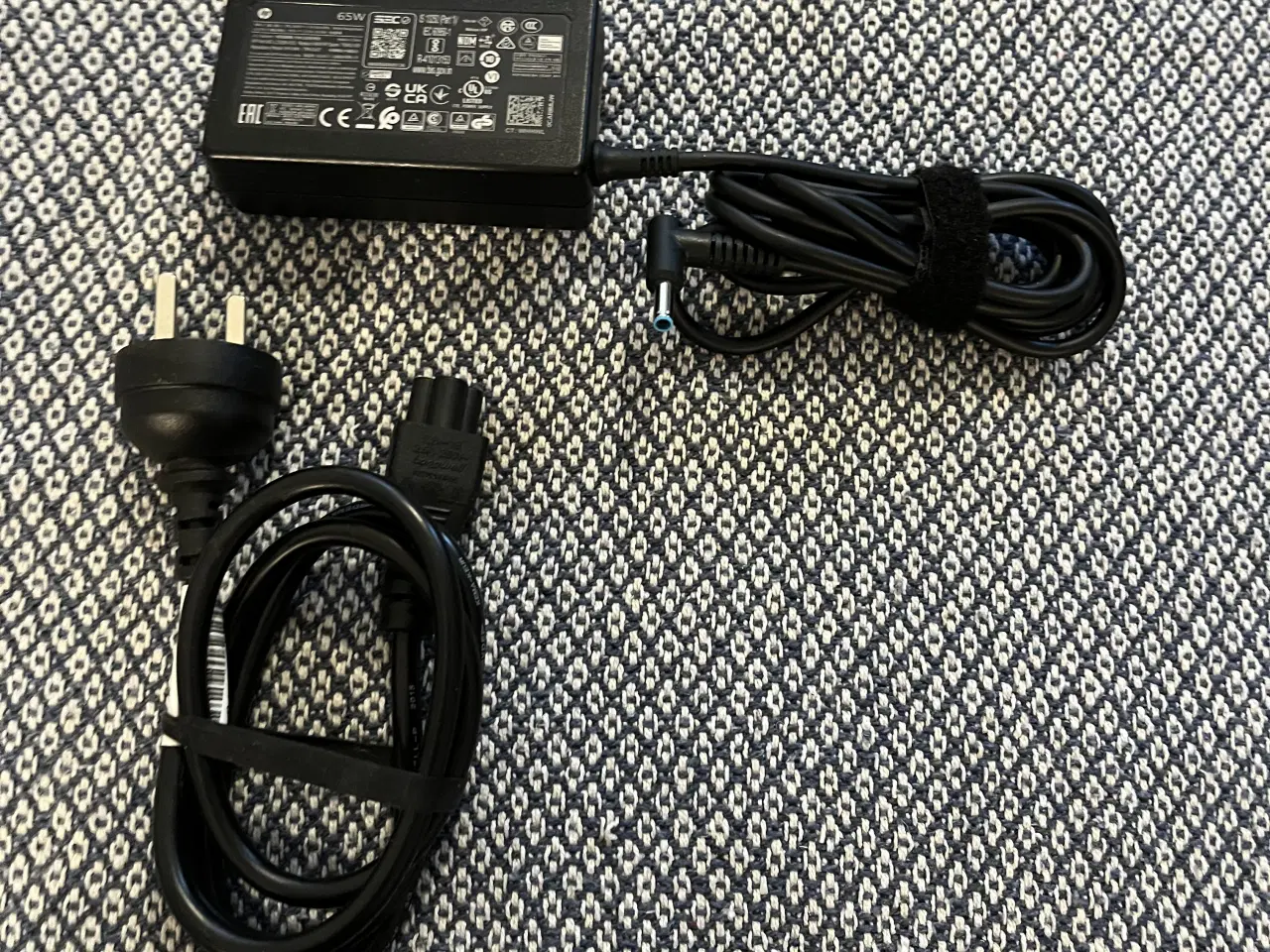 Billede 1 - HP adapter 65W 4mm