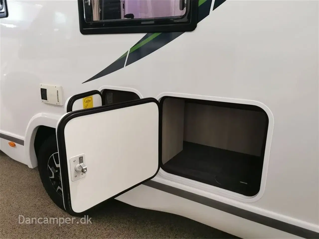 Billede 34 - 2019 - Chausson Special Edition 757   KOMMISSIONSBIL!  Med lave enkeltsenge, god pladsudnyttelse, solcelle, 2 bodelsbatterier, markise