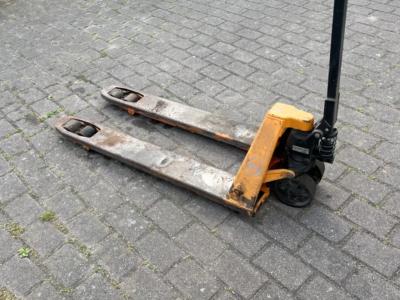 Billede 1 - Palle løfter