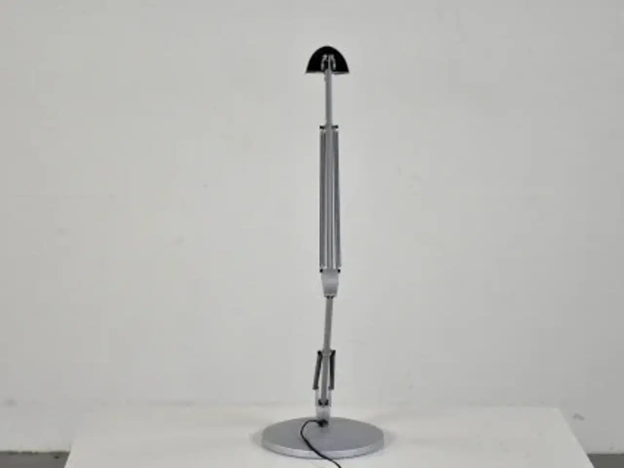 Billede 7 - Luxo air bordlampe i alugrå