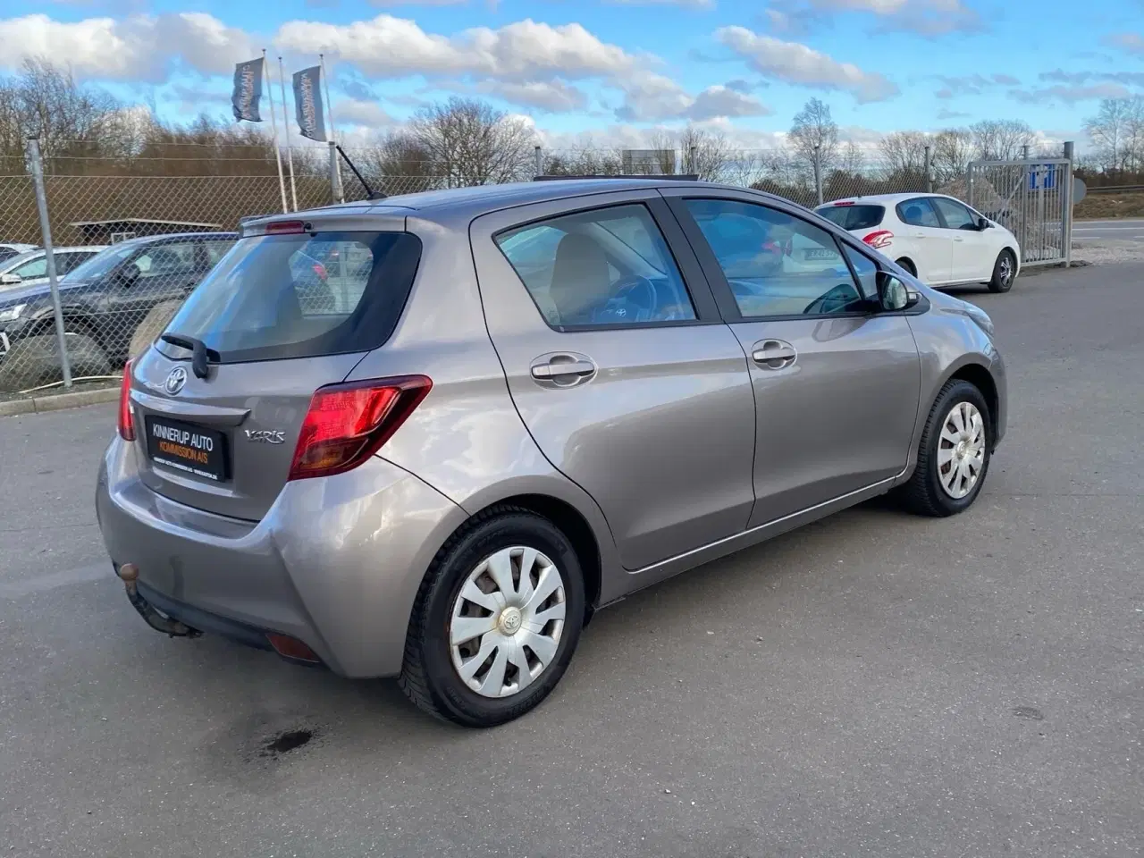 Billede 5 - Toyota Yaris 1,3 VVT-I T2 100HK 5d 6g