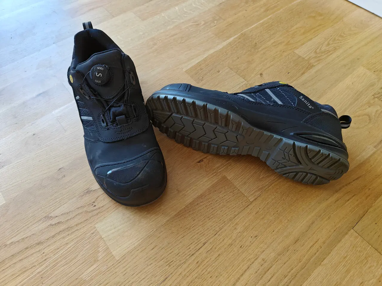 Billede 2 - Sanita Thulit sikkerhedssko S3, Sort str. 44 nye