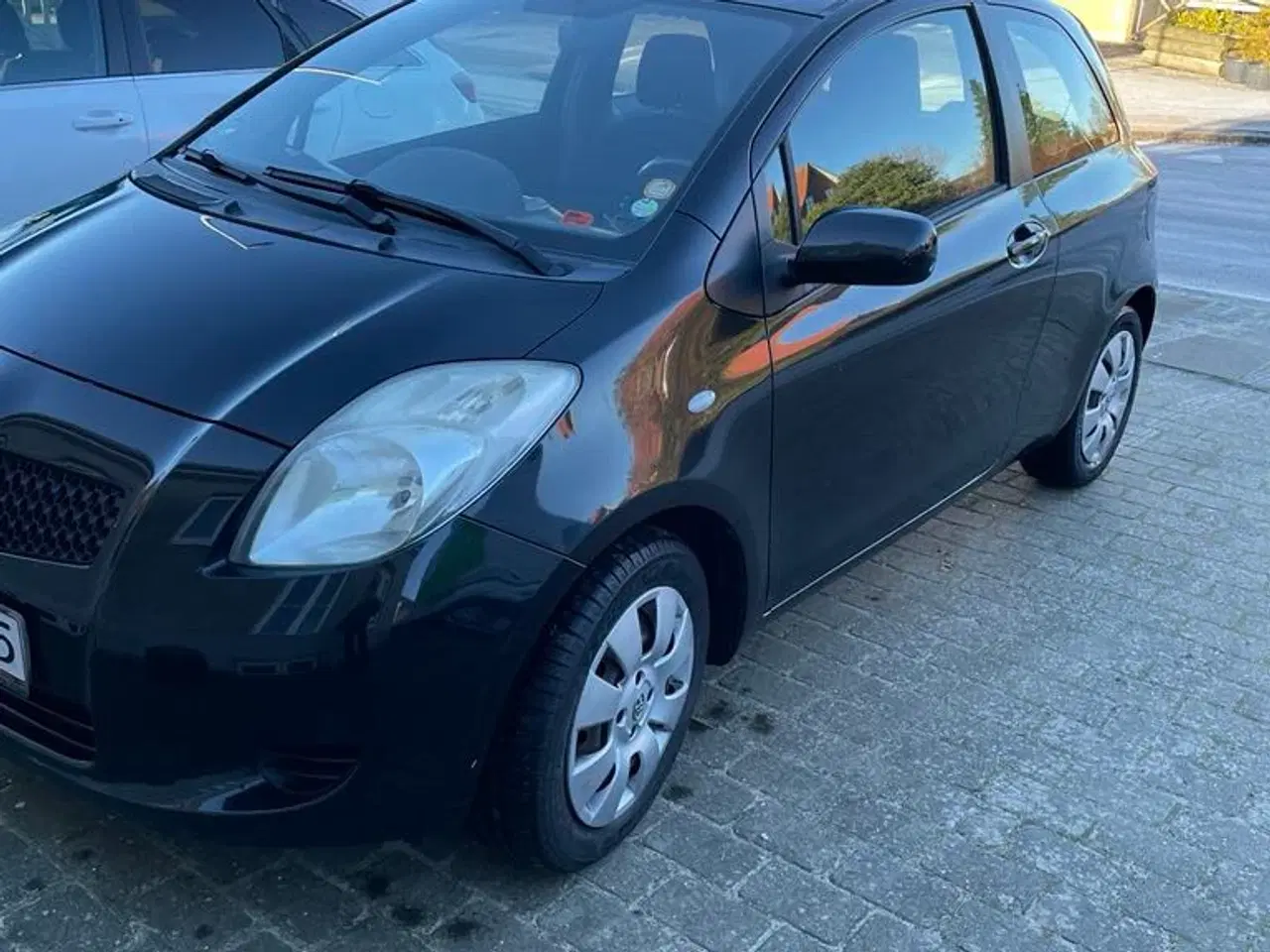 Billede 4 - Toyota Yaris 1,3 benzin 2008