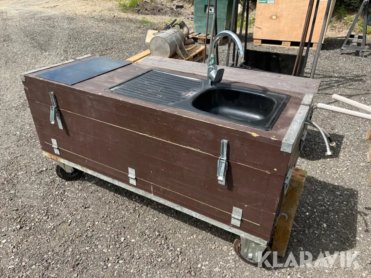 Billede 1 - Køkken med kiste