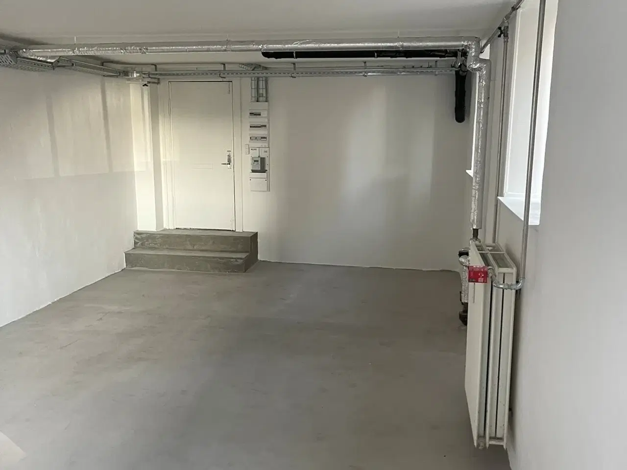 Billede 3 - Tidligere køreskole med god placering på Søborg Hovedgade