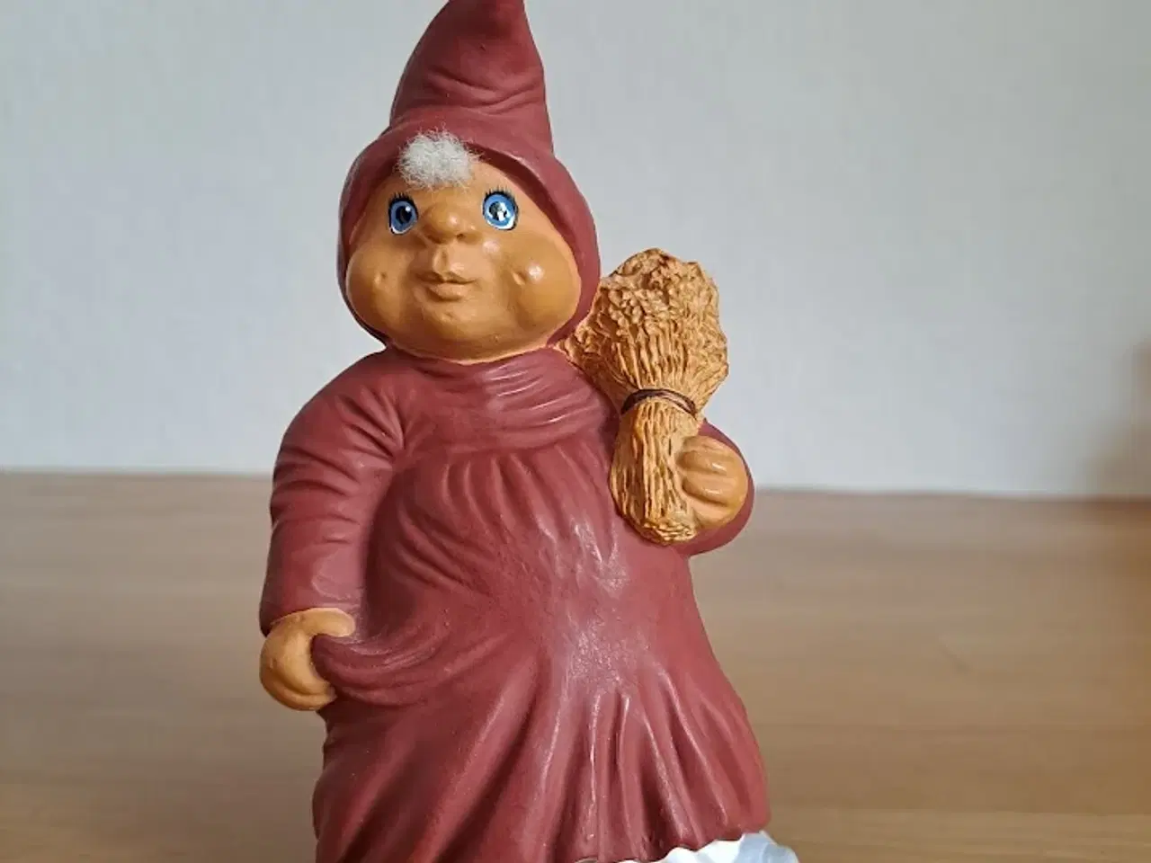 Billede 1 - Klarborg nisse Sofie