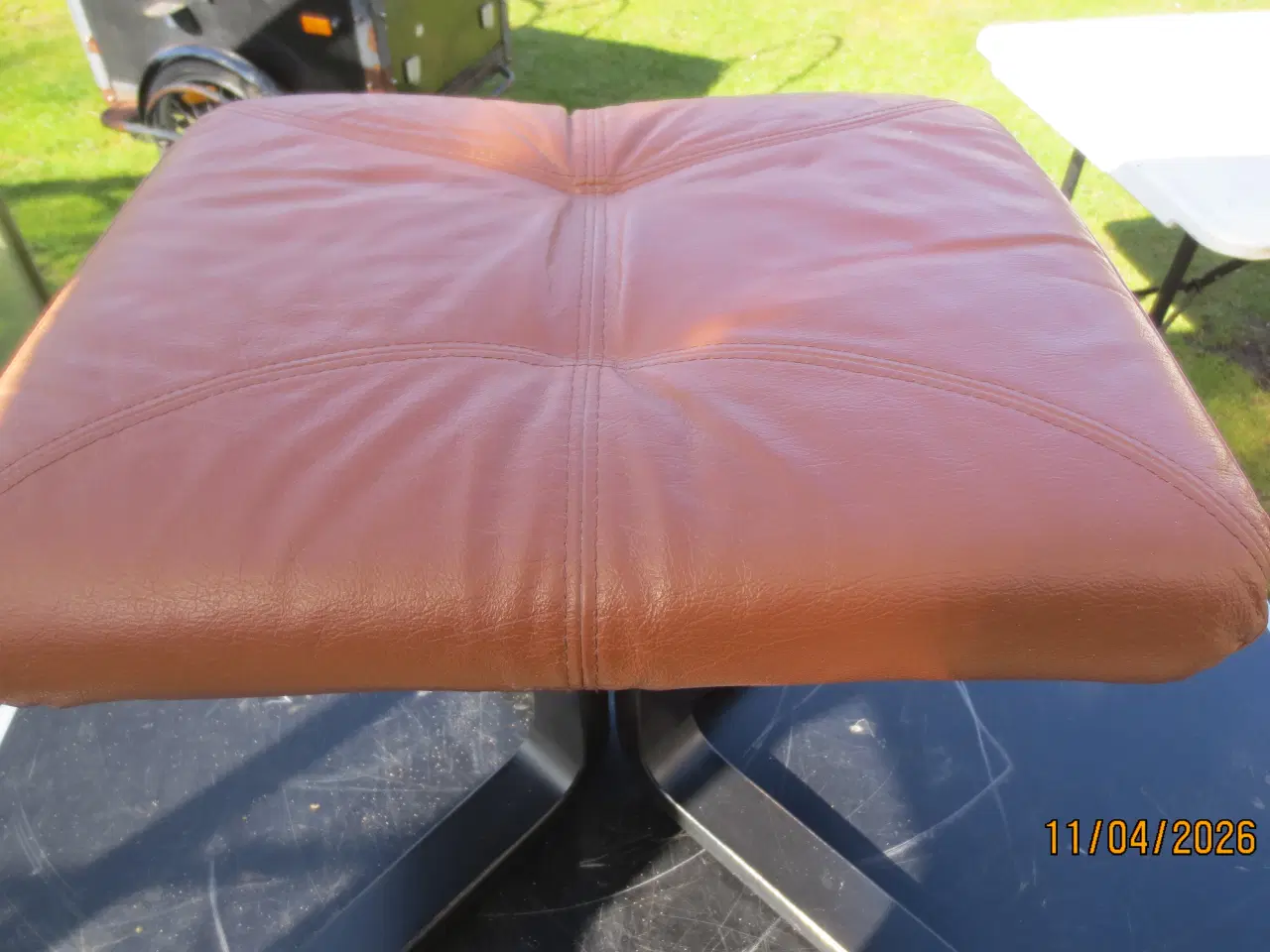 Billede 3 - 1 stk Fodskammel med Brun læder 