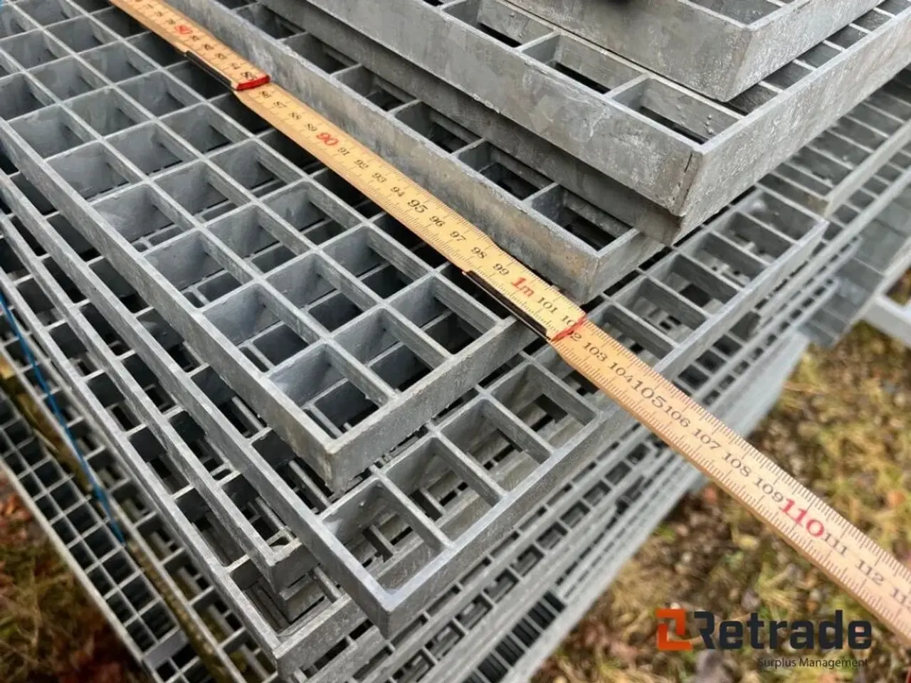 Billede 5 - - - - LOTGalvaniserede gulvriste