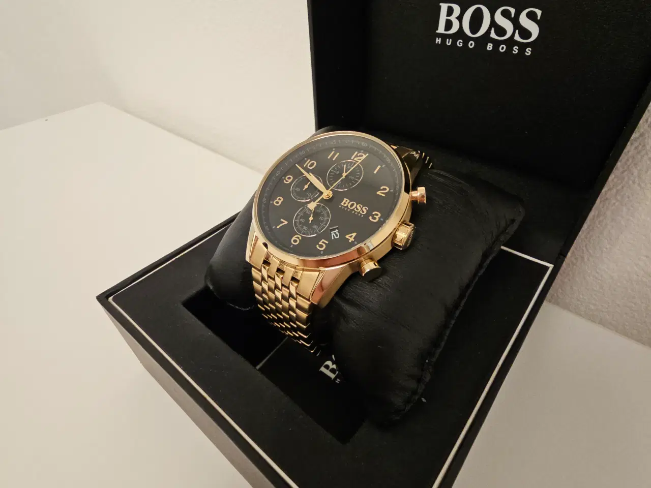 Billede 3 - Guld Hugo Boss ur – Fantastisk Stand!