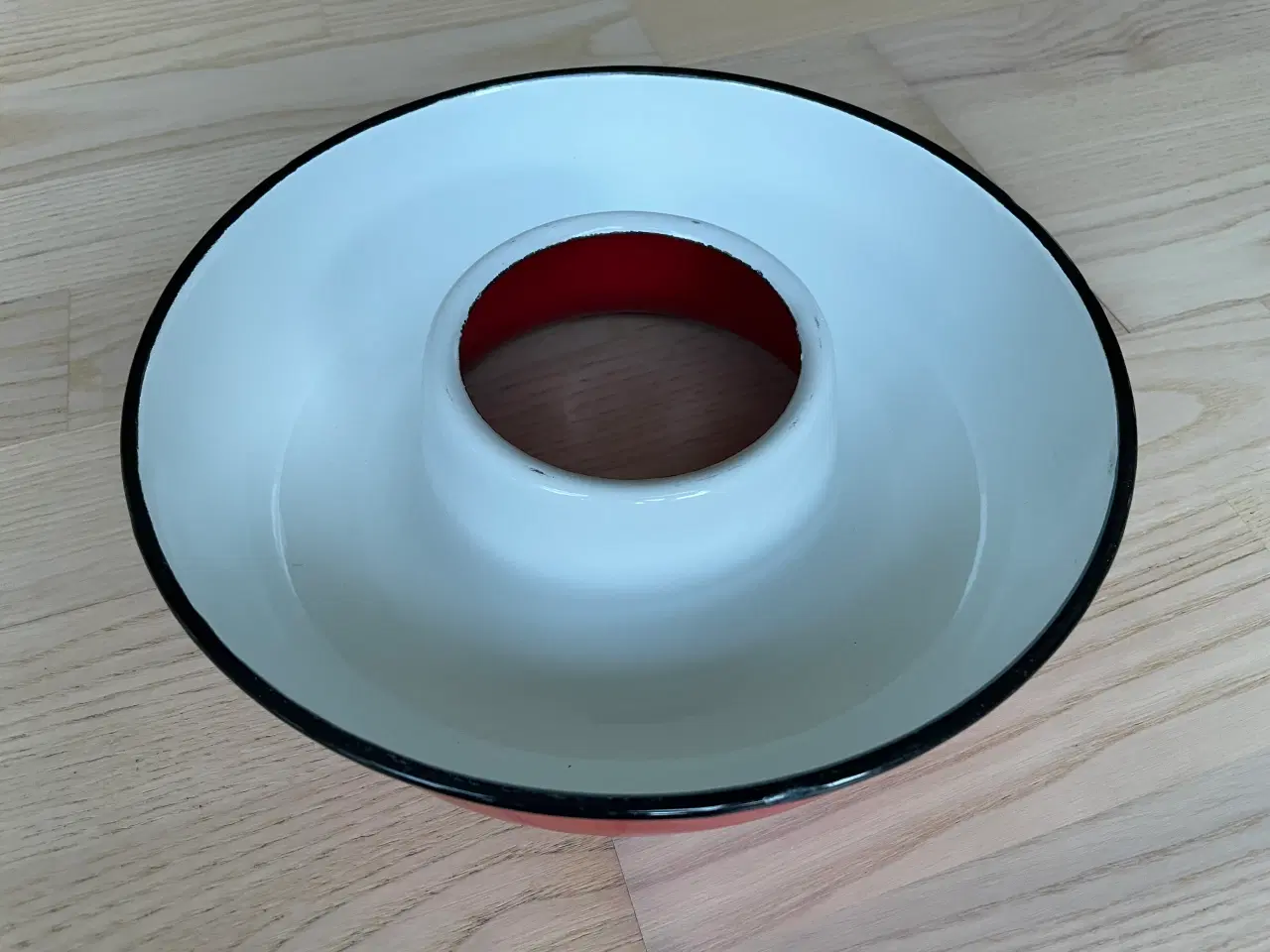 Billede 2 - Emaljeret Randform 