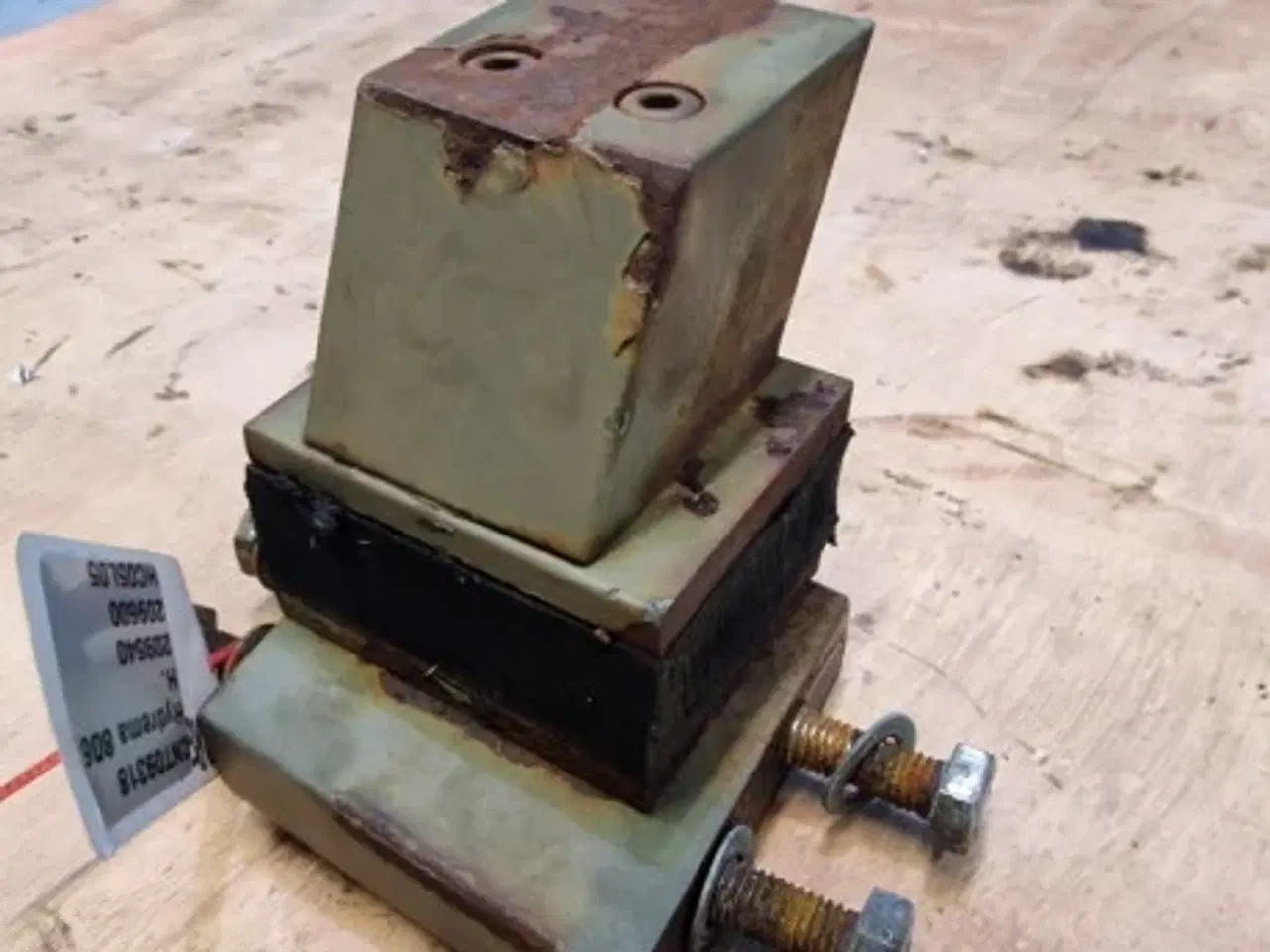 Billede 2 - Hydrema 806 Stopklods H. 209600